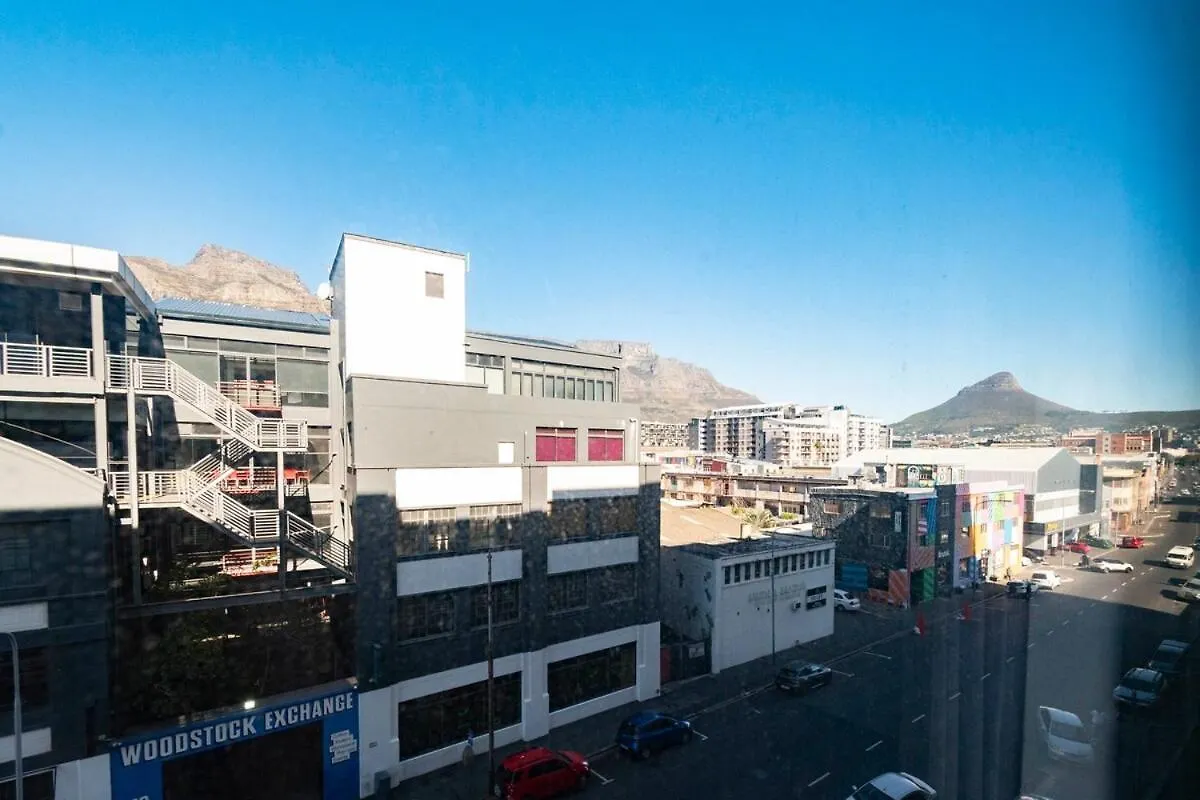 Contemporary Style In Woodstock Daire Cape Town