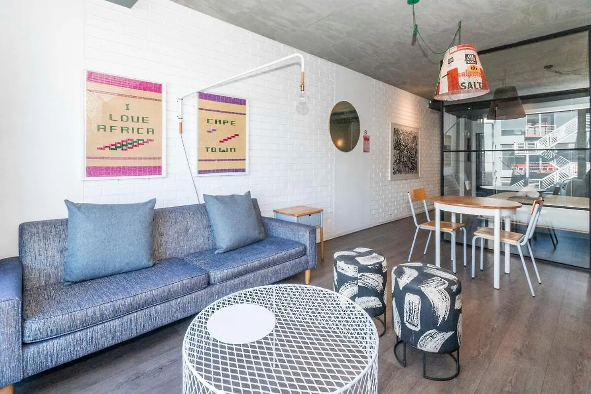 Contemporary Style In Woodstock Daire Cape Town Güney Afrika